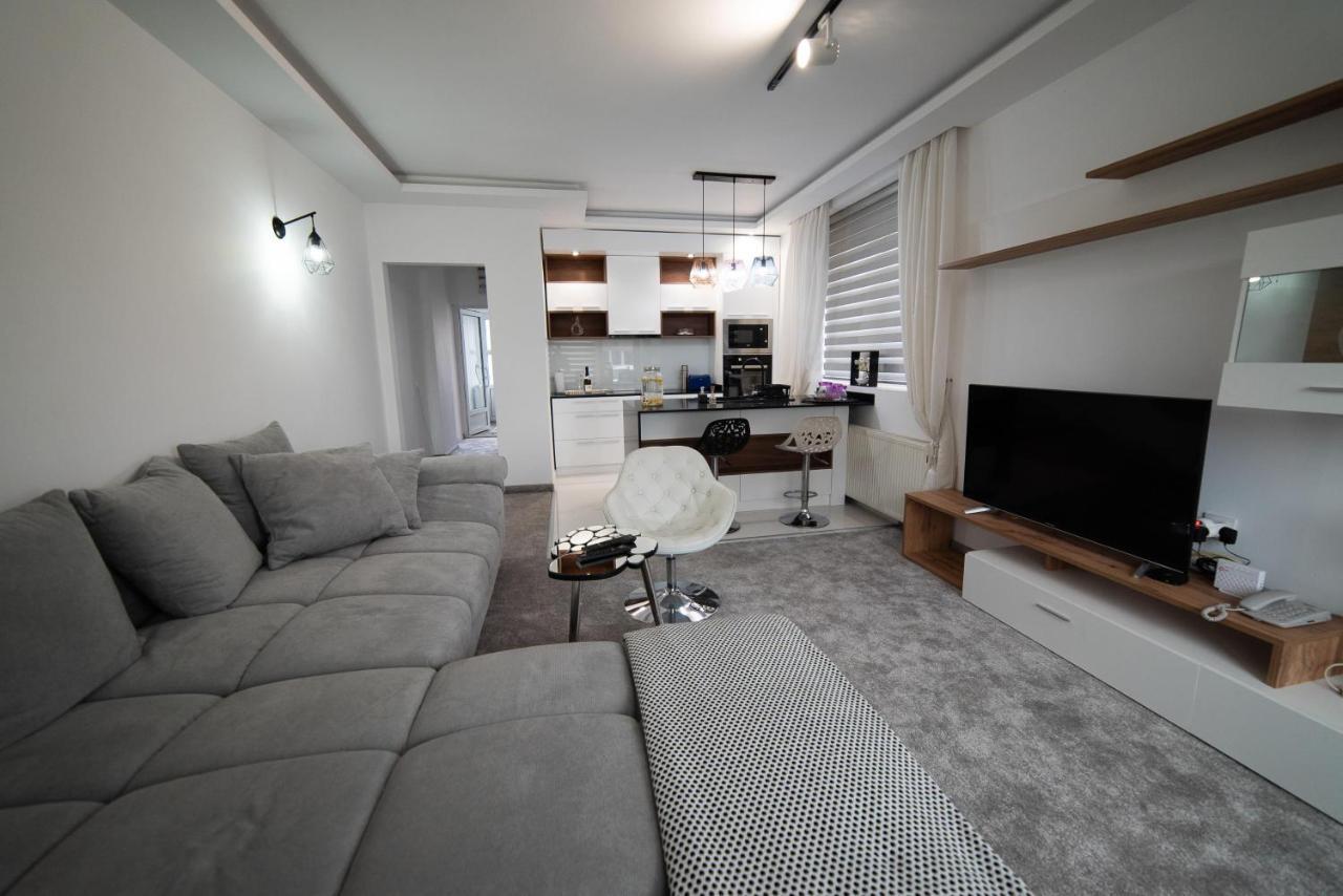 Jelenar Apartment Novi Sad Luaran gambar